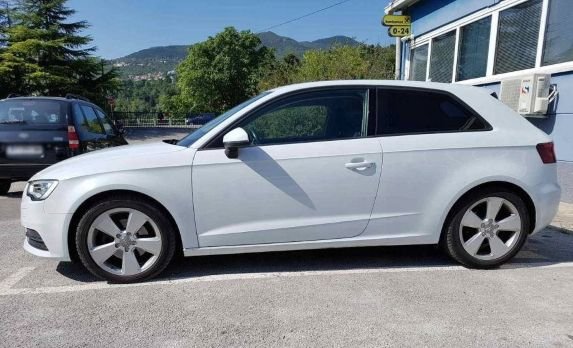 audi-a3-r17-8v0601025c-2.jpg audi-a3-r17-8v0601025c-2.jpg