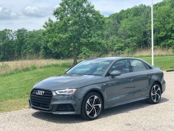 audi-a3-r18-8v0601025er-2.jpg audi-a3-r18-8v0601025er-2.jpg