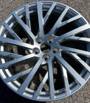 Audi A8 R20 (4N0601025E W)