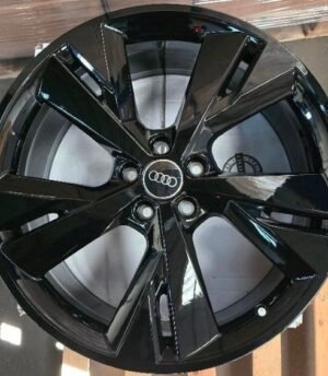 Audi Q4 E-tron R20 (89A601025D B, 89A601025L B)