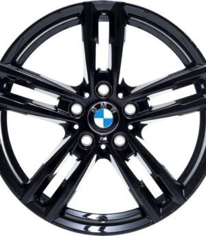 BMW 1 Series R18 (36118074185)