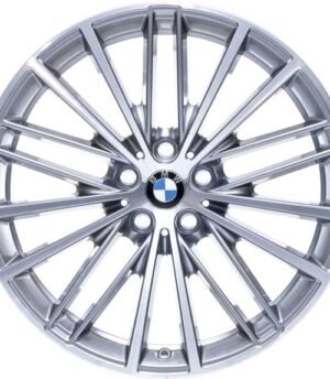 BMW 5 Series R19 (36116863422)