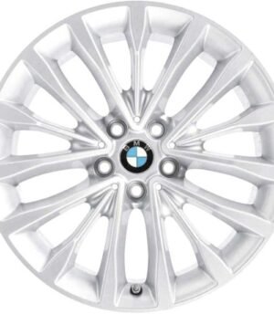 BMW 6 Series Gran Turismo R18 (36116863418)