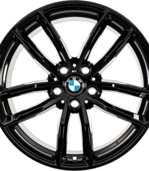 BMW 8 Series R18 (36108093915)