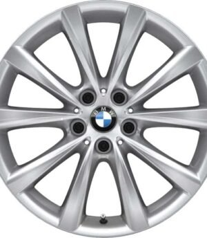 BMW 8 Series R18 (36116867338)