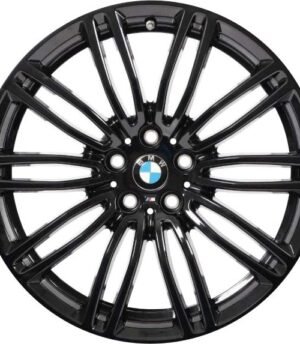 BMW 8 Series R19 (36117856925)