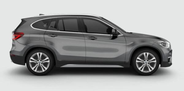 bmw-x1-r18-36116856069-2.jpg