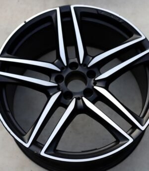 Mercedes E-Class AMG R20 (A21340128007X36, A21340129007X36)