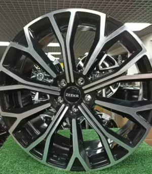 Zeekr 007 R19 (6608152599)