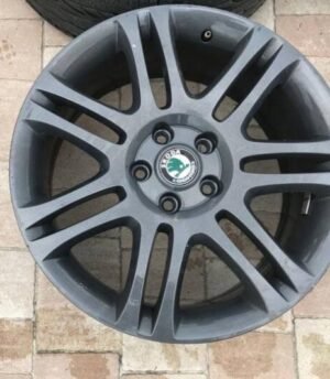 Skoda Superb G (R18) - 3T0601025E