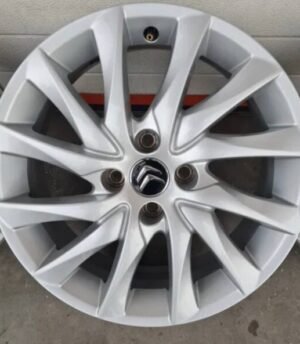 Citroen C4 R17 (9687678480)