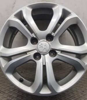 Peugeot 208 R16 (9673773677)