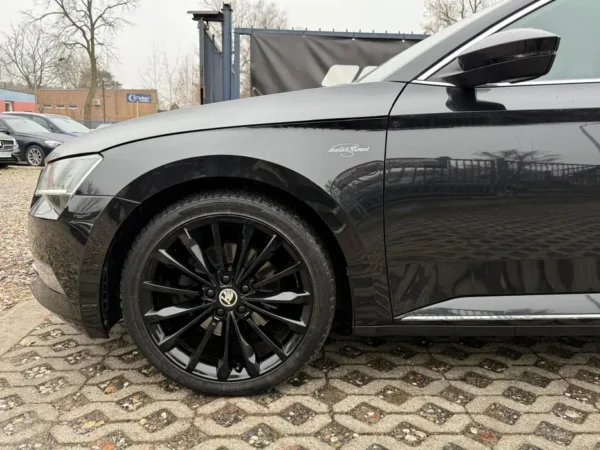 skoda-superb-r19-3v0071499k-jx2-2.webp