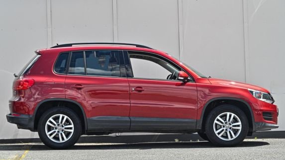 volkswagen-tiguan-r16-5n0601025r8z8-2.jpg volkswagen-tiguan-r16-5n0601025r8z8-2.jpg