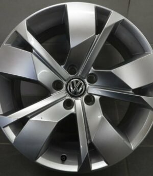 Volkswagen Touareg R18 (760601025А)